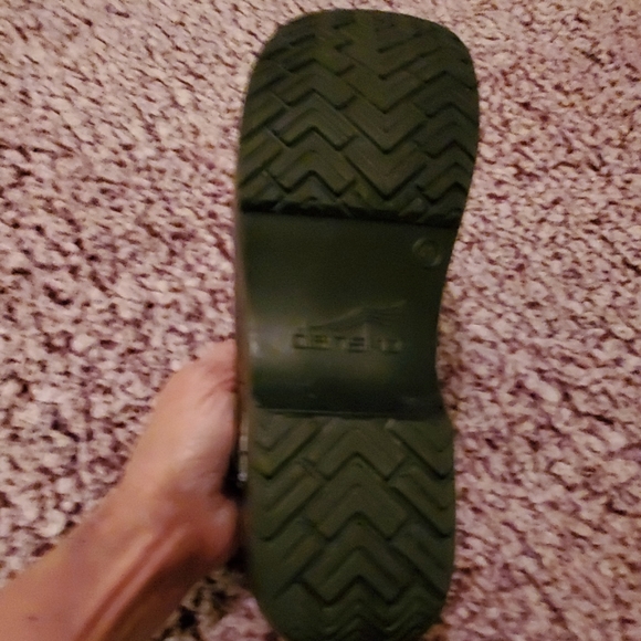 Shoes - Picture 8 of 8